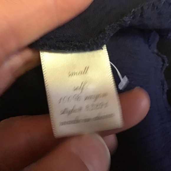 3 for 20 $ bundle Francesca’s Collection Embroidered ethnic vibes top - Picture 4 of 11